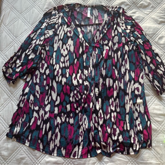 2X Dear Scarlett super soft multi-color blouse - Picture 5 of 5